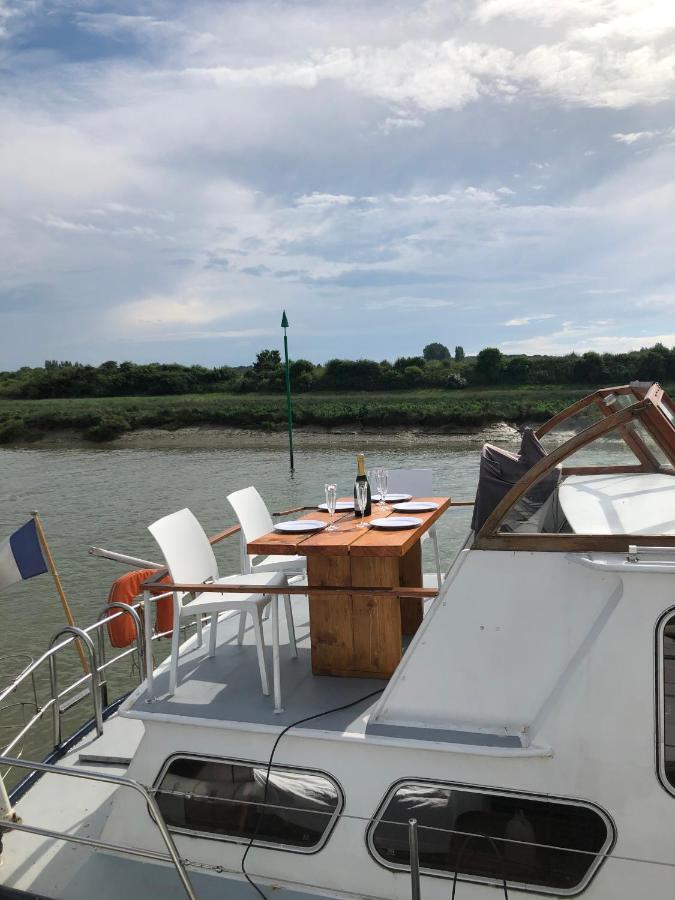 La Vedette Hollandaise Hotell Étaples Exteriör bild