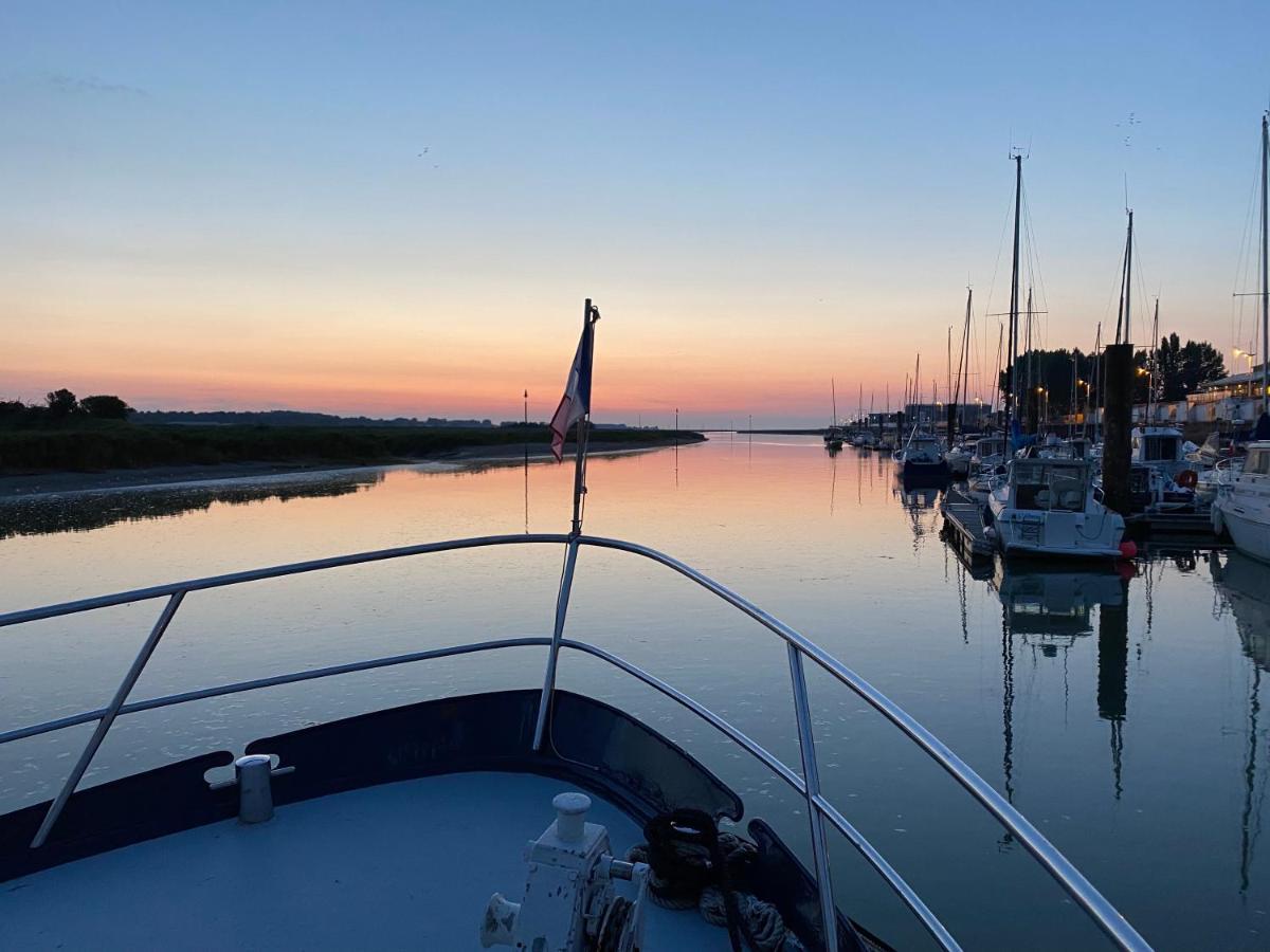 La Vedette Hollandaise Hotell Étaples Exteriör bild